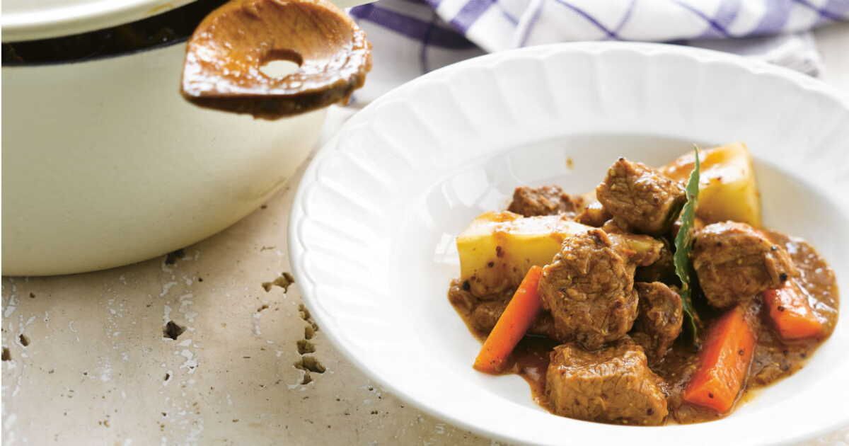 Laissez-vous séduire par les carbonnades flamandes, un trésor de la gastronomie