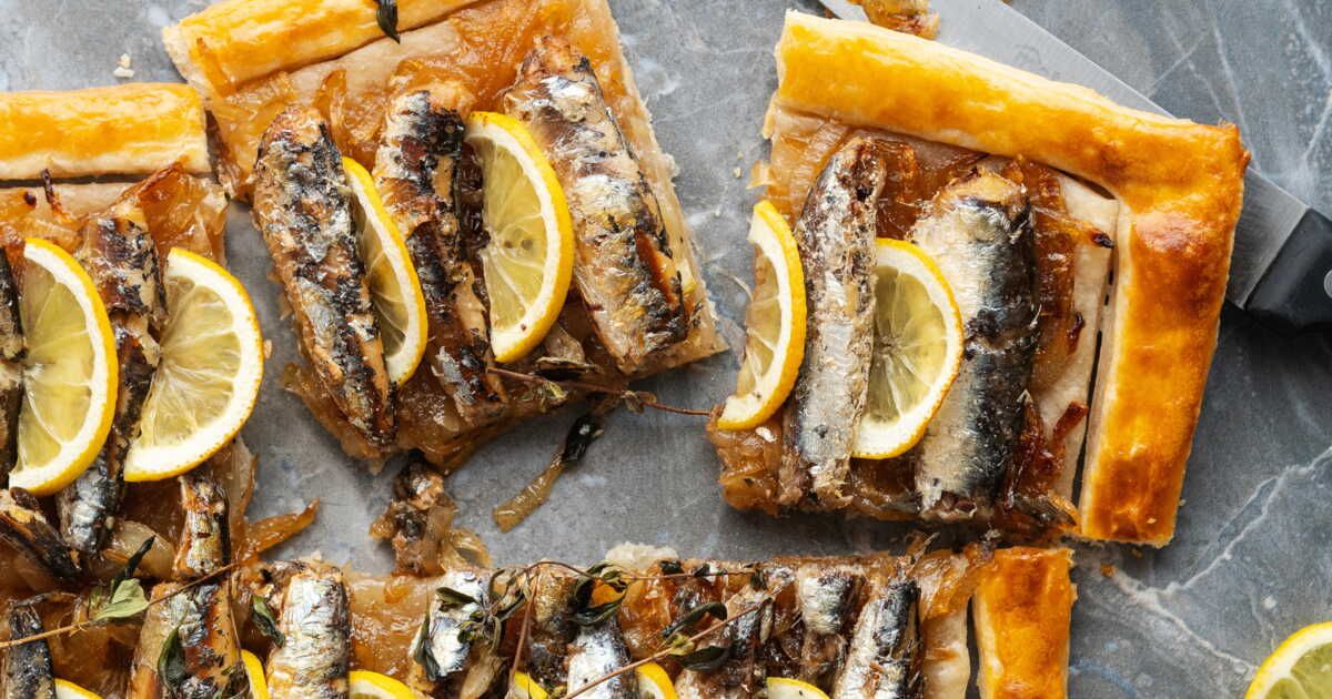 La nouvelle pissaladière revisitée : un chef fait sensation avec du pain pita