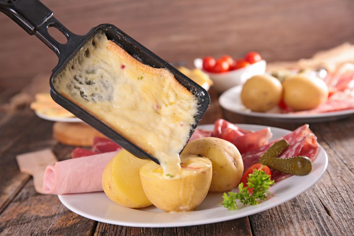 Un fromage à raclette à moins de 5 euros se distingue selon 60 millions de consommateurs