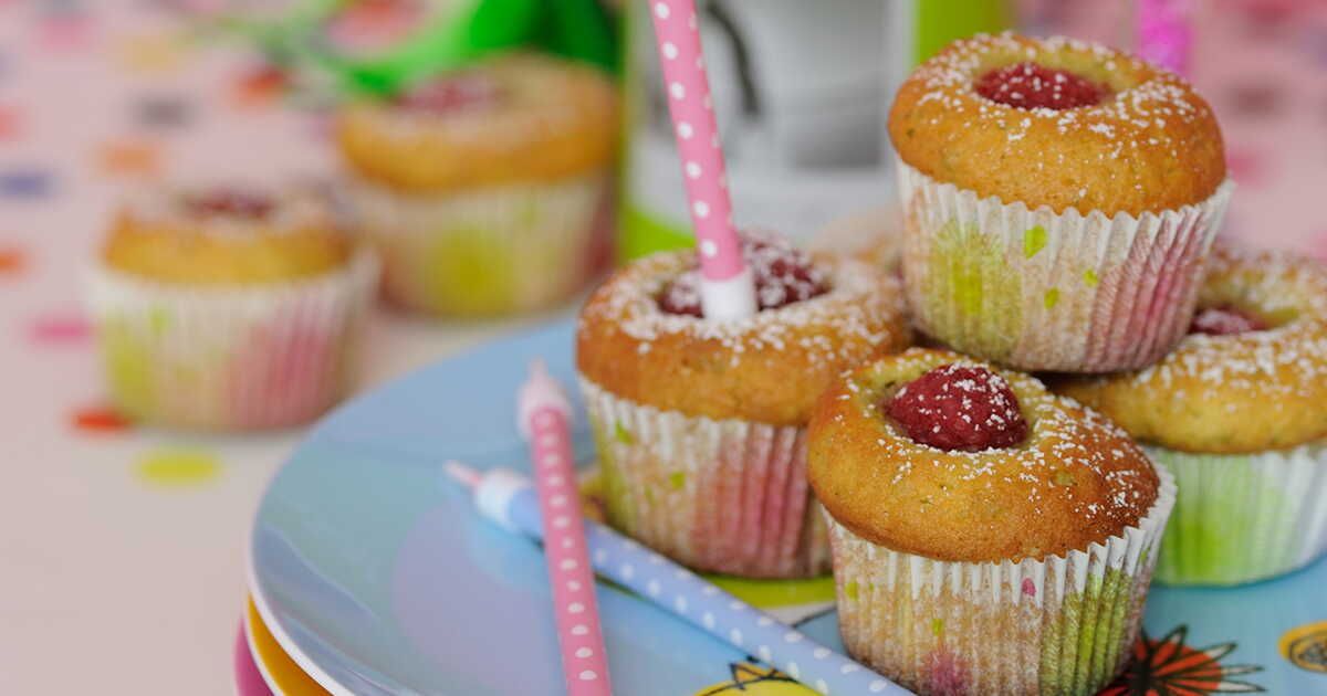 Muffins à la framboise et aux pistaches