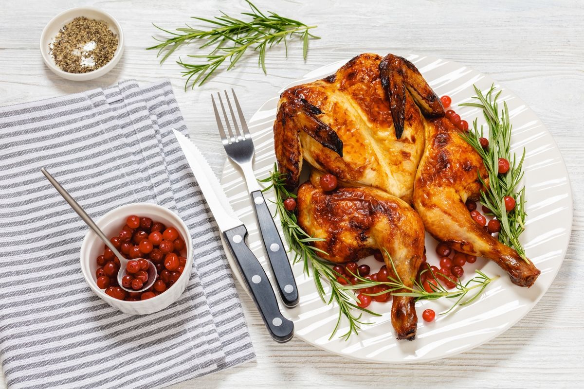 Manger la peau de poulet : oui, mais avec modération