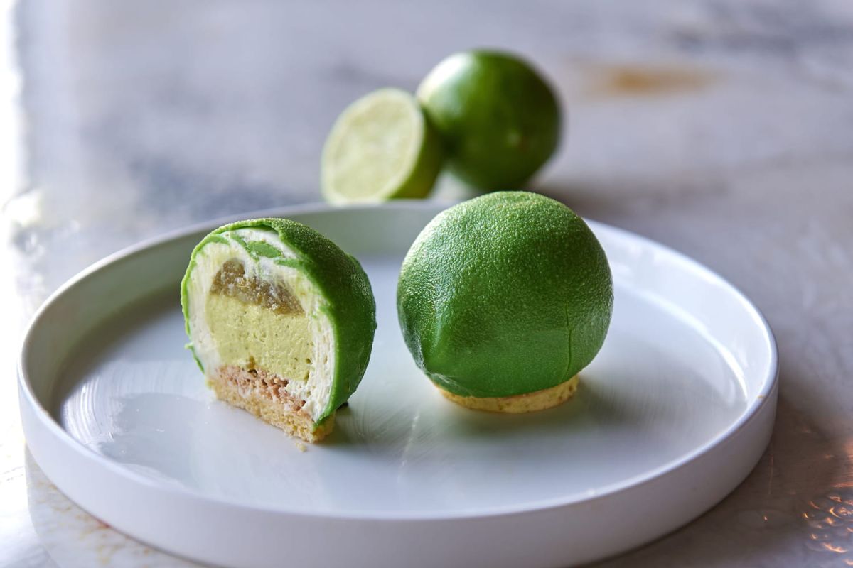 des gâteaux luxueux à prix mini : la pâtisserie qui fait sensation à paris