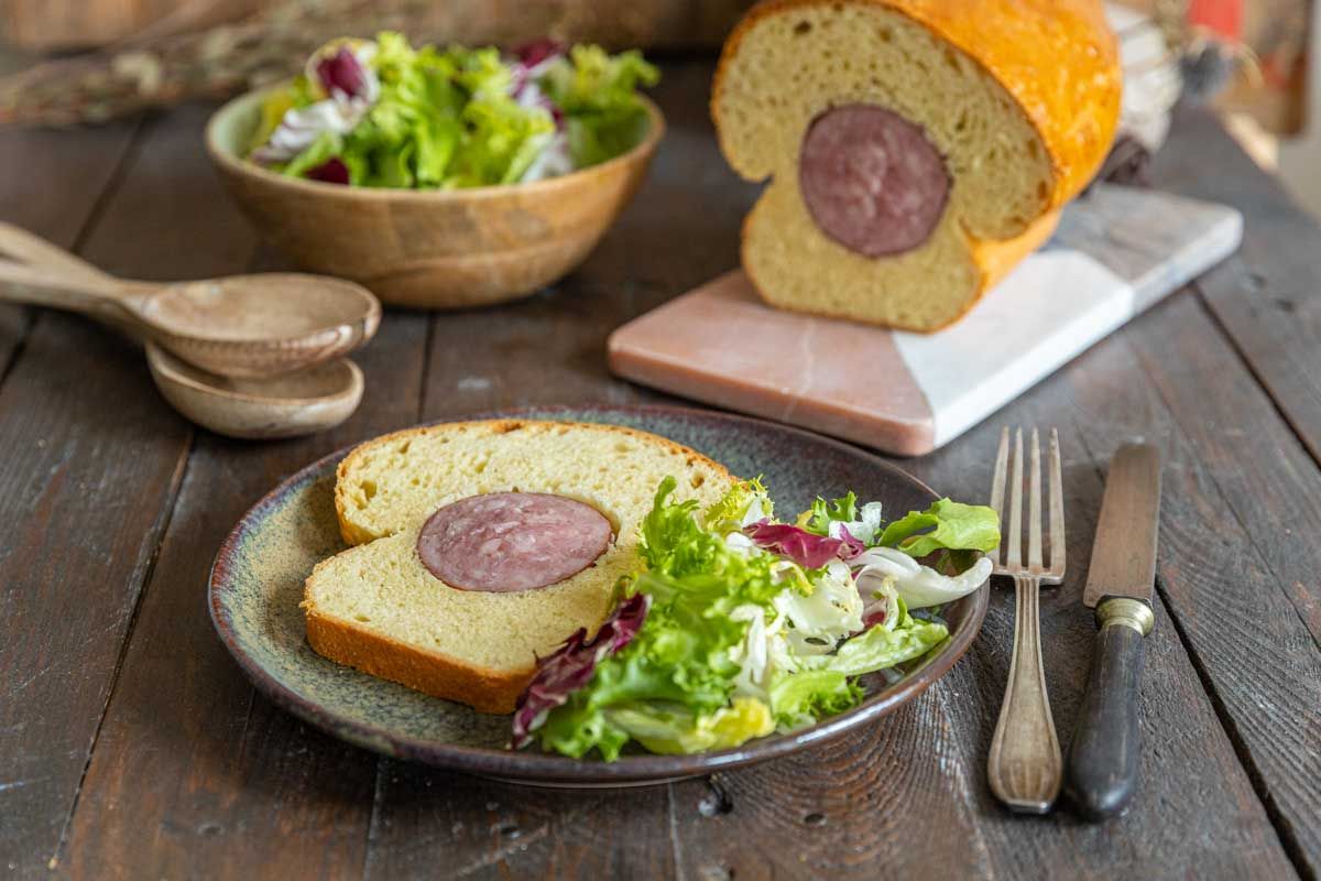 Redécouverte du saucisson brioché avec la saucisse de Morteau