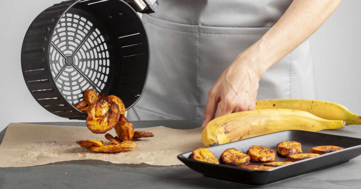 Des frites de banane plantain au Air fryer pour un apéritif exotique