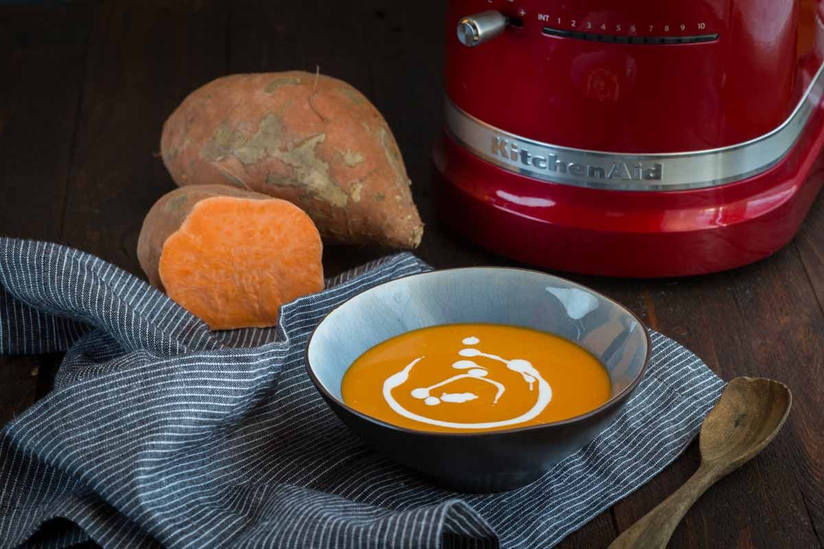 Soupe de patate douce au lait de coco