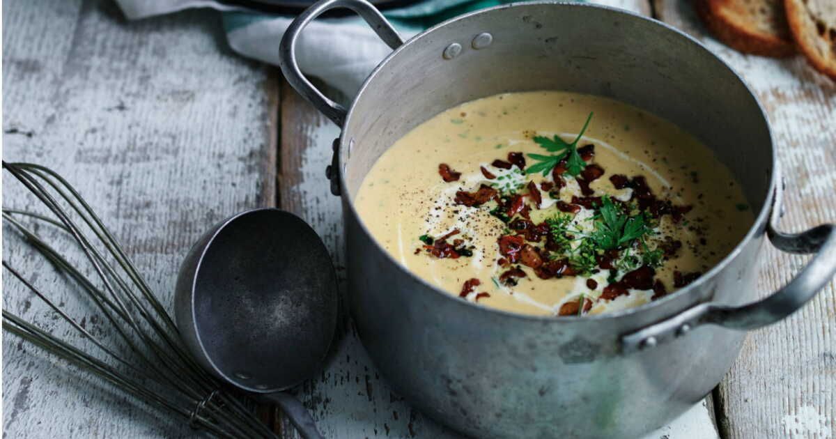 Une invitation à la gourmandise : le velouté forestier aux pépites de lard