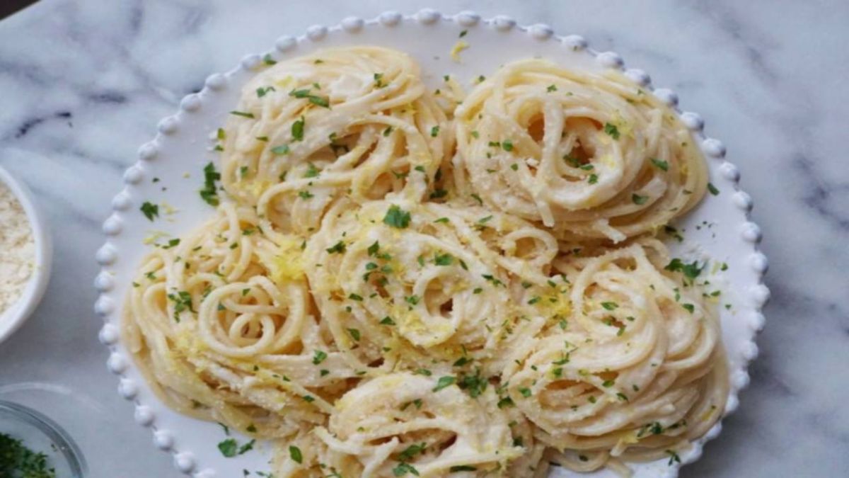 Découvrez les secrets des spaghetti à la romaine : une recette authentique