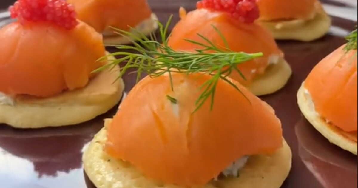 L'apéritif de Noël éclair : découvrez la recette des mini dômes de saumon fumé
