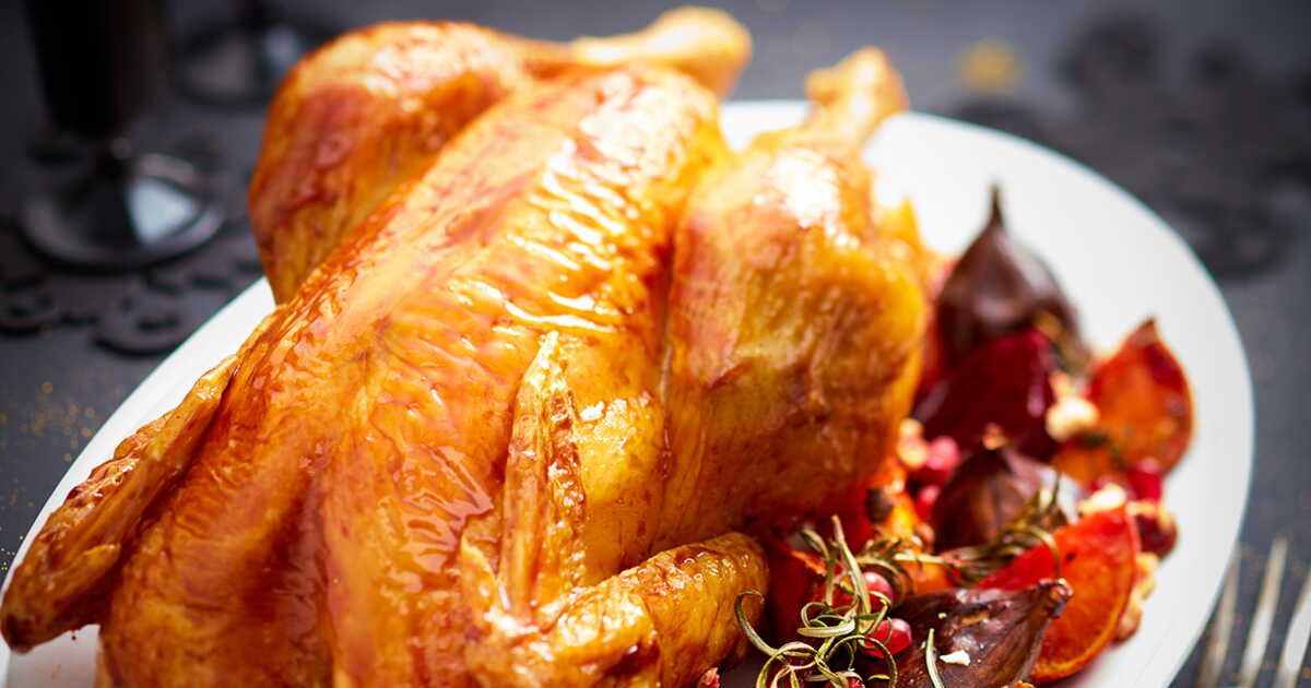 Le chapon de Noël : une tradition festive à savourer