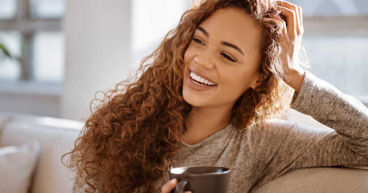 La reine des prés : un remède naturel contre douleurs et maux de tête