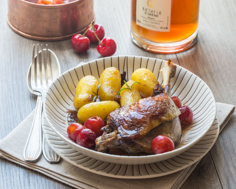 Cuisses de canard aux cerises