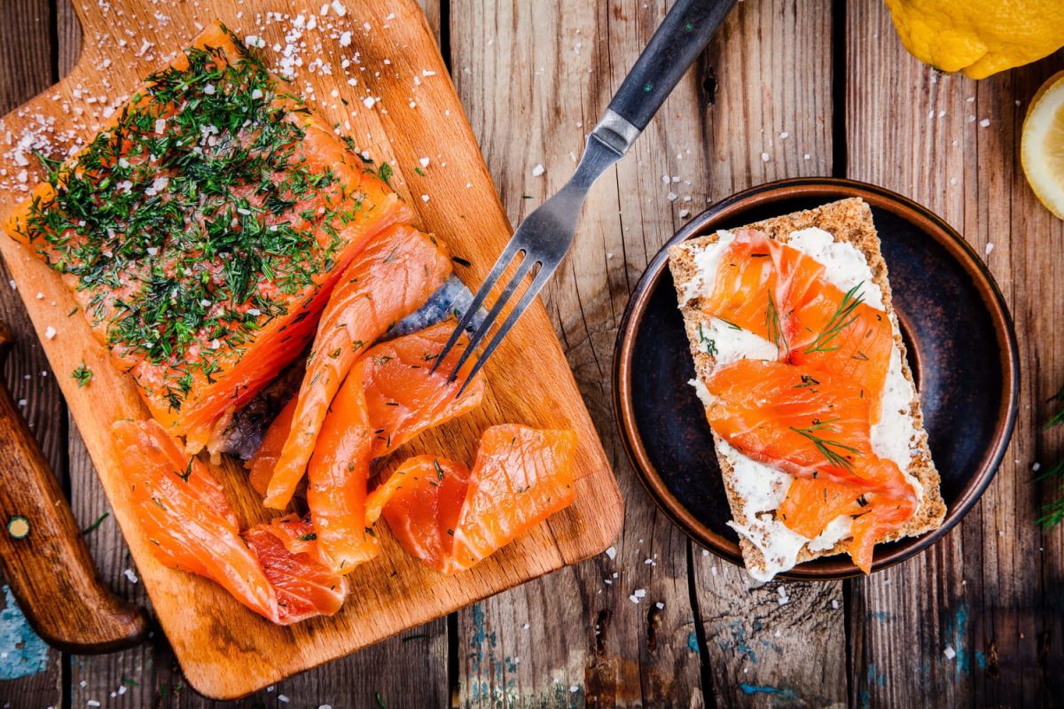 Découvrez les trésors de la cuisine suédoise : entre saumon savoureux et boulettes réconfortantes