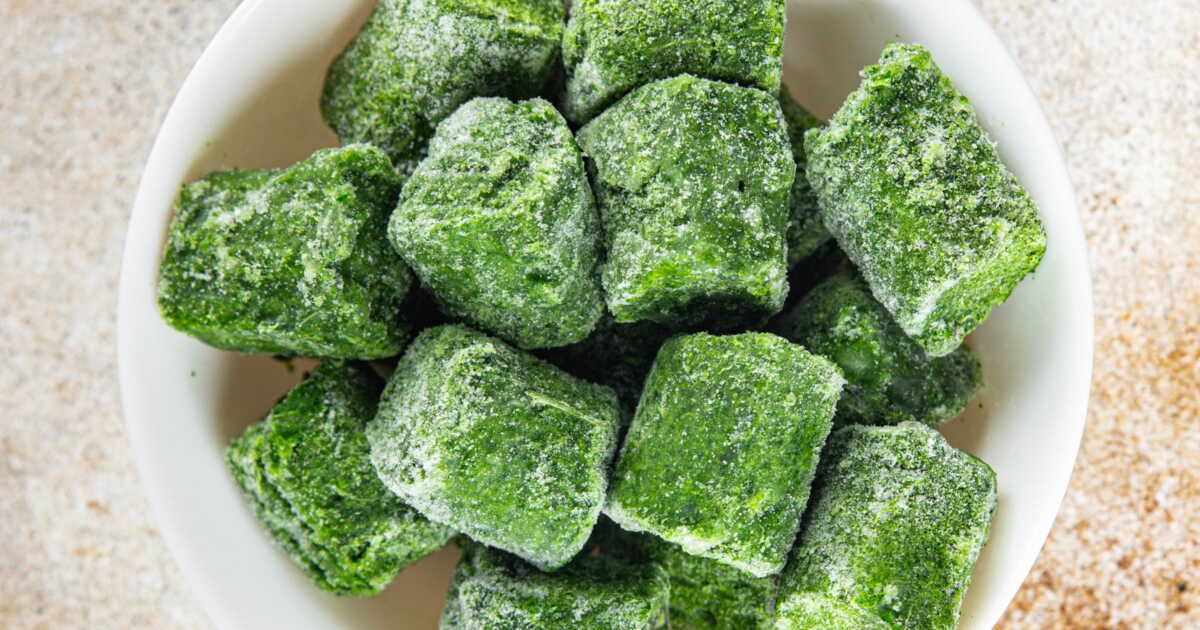 Des cubes de ciboulette congelés pour épicer vos plats sans effort