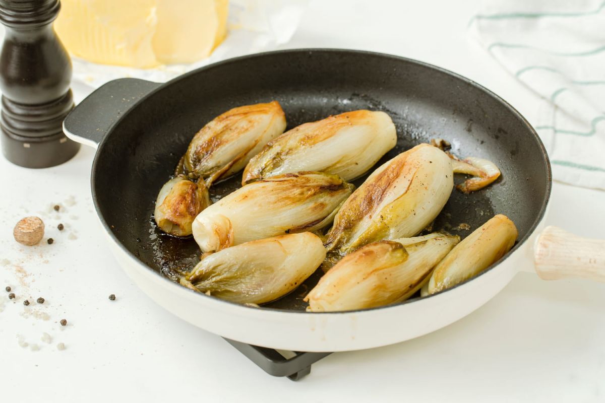 Les endives se mettent à table : découvrez les recettes de Cyril Lignac