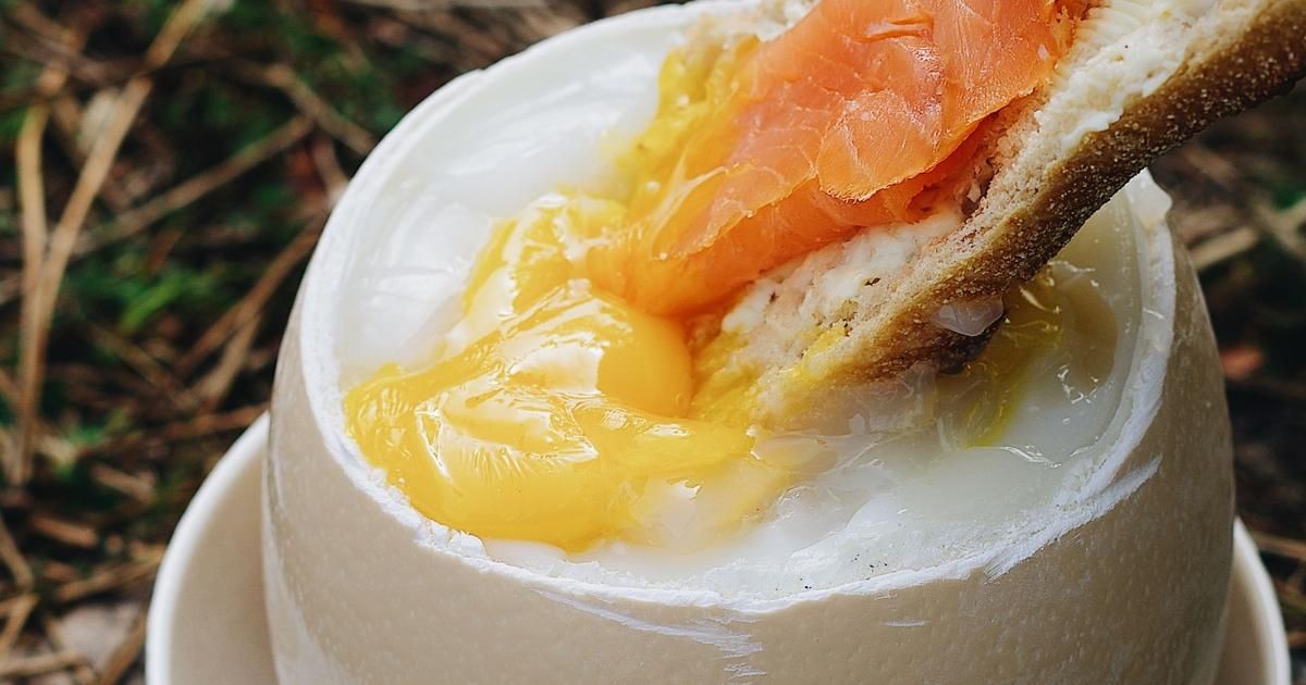 Savourez l'œuf d'autruche : une délicatesse culinaire à découvrir