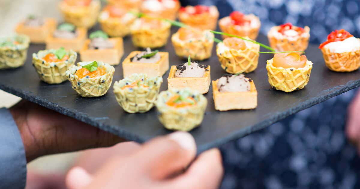 Des petits fours à congeler pour un apéro de Noël réussi