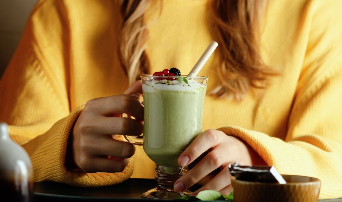 « J'ai troqué mon café pour une boisson verte, et les résultats sont surprenants »