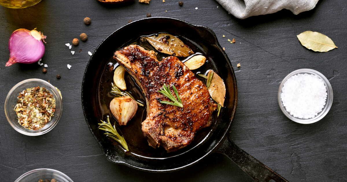 La recette réconfortante des côtes de veau à la sauce normande