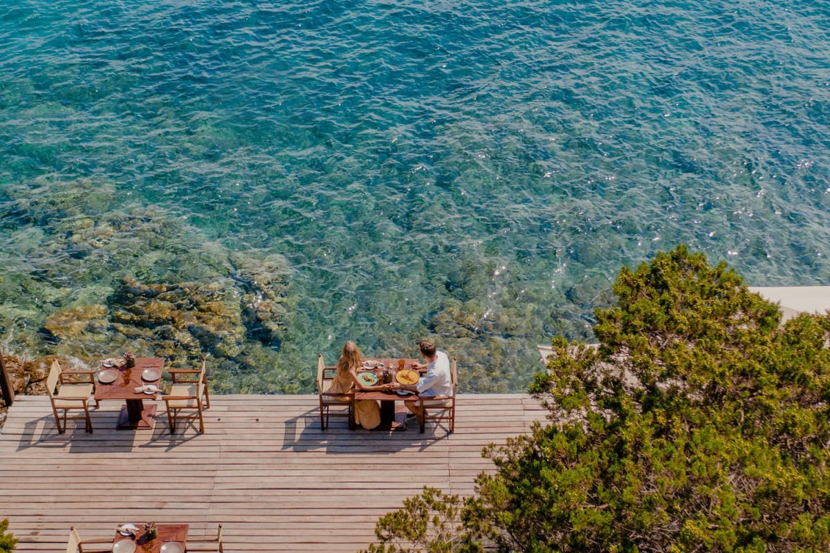 La sardaigne entre mer et saveurs : échappée gourmande dans les hôtels Delphina