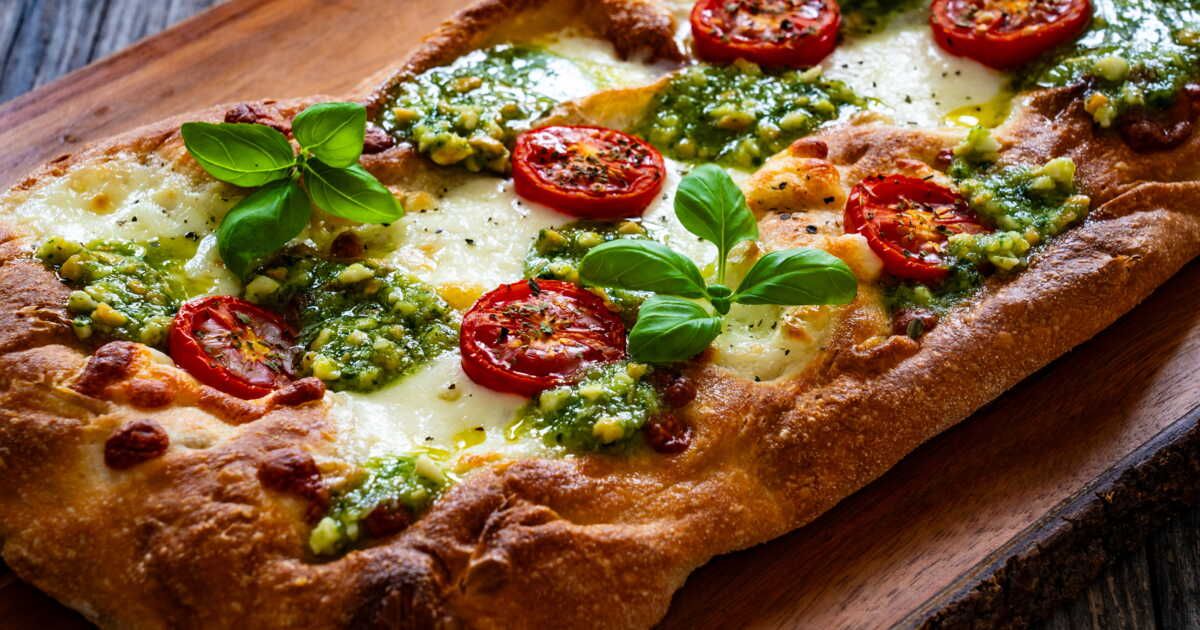 La pinsa au pesto de pistache : l'incontournable de l'été